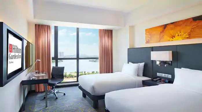 Hilton Garden Inn Пучонг Экстерьер фото